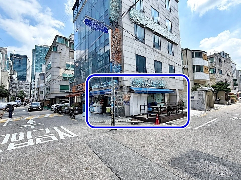 서울특별시 마포구 동교동 상가 사진 1