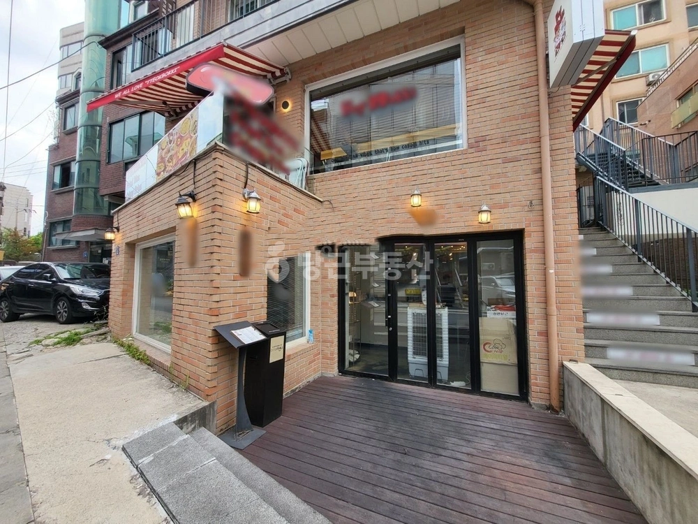 서울특별시 마포구 동교동 상가 사진 1