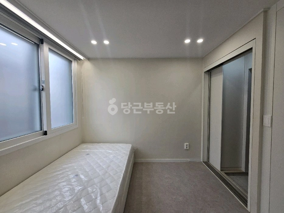 대전광역시 서구 탄방동 원룸 사진 1