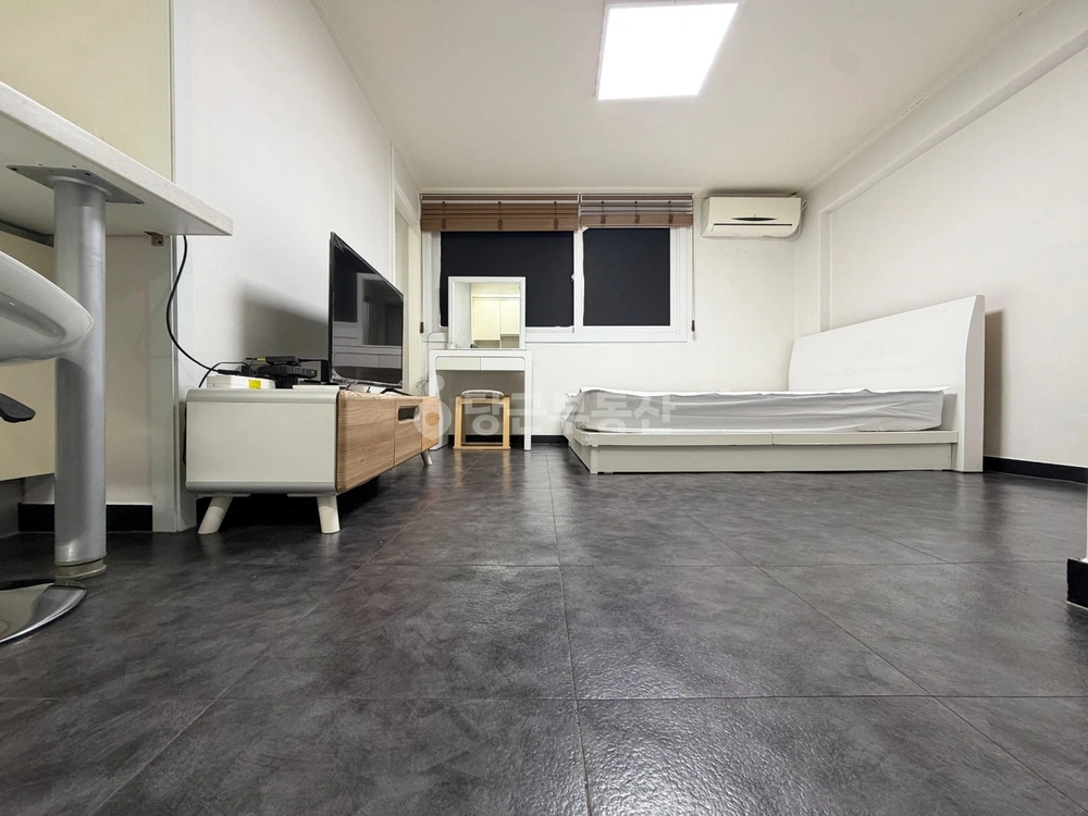 서울특별시 강남구 논현동 원룸 사진 1