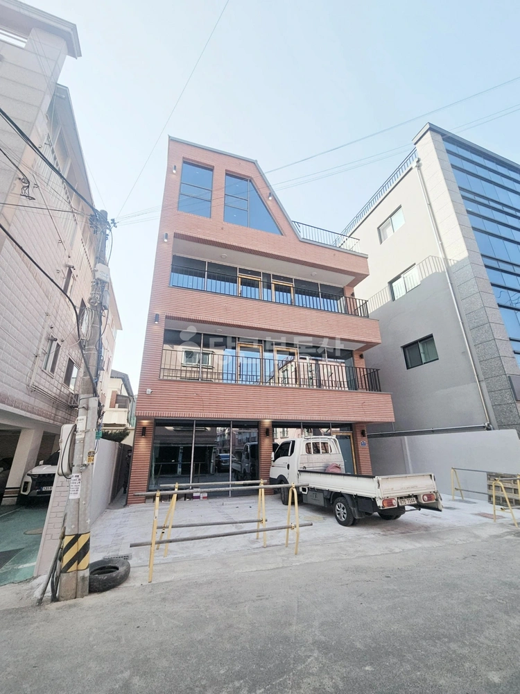 대구광역시 수성구 황금동 상가 사진 1