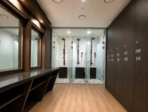 서울특별시 강남구 논현동 상가 사진 1
