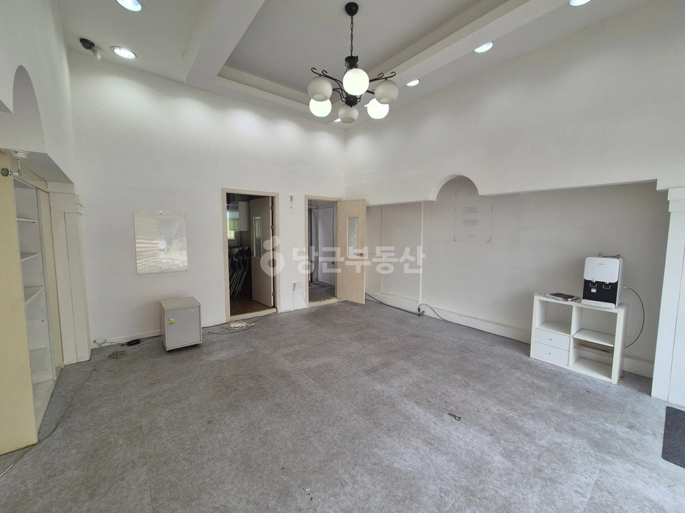 충청남도 천안시 서북구 쌍용동 상가 사진 1