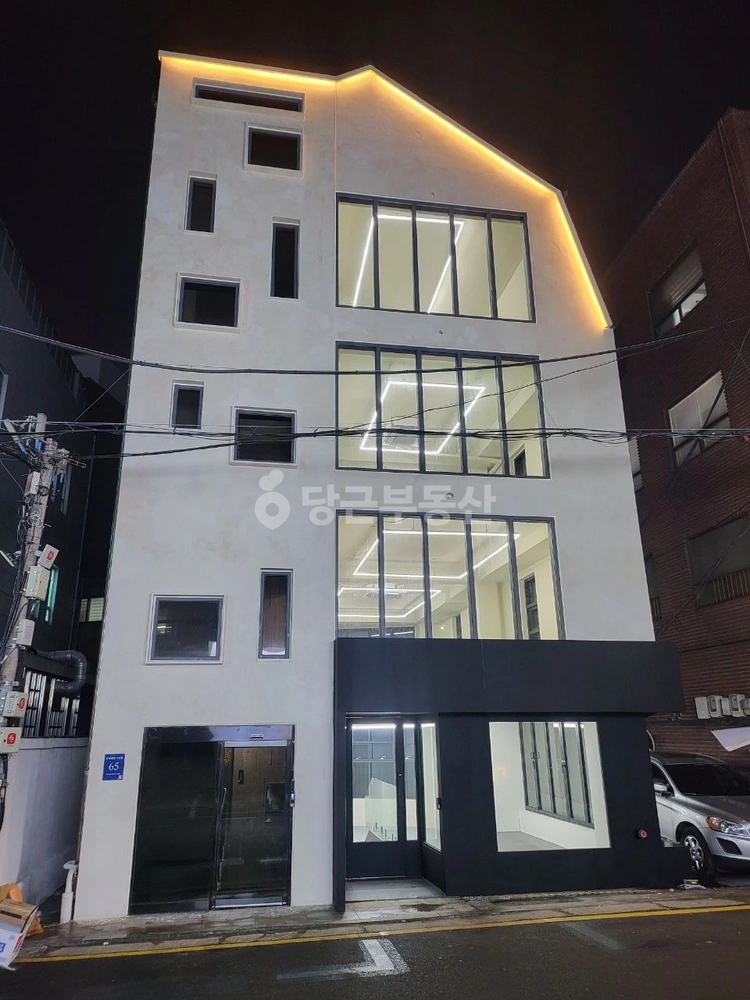 서울특별시 강남구 신사동 건물 사진 1