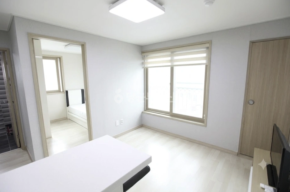 부산광역시 연제구 거제동 오피스텔 사진 1