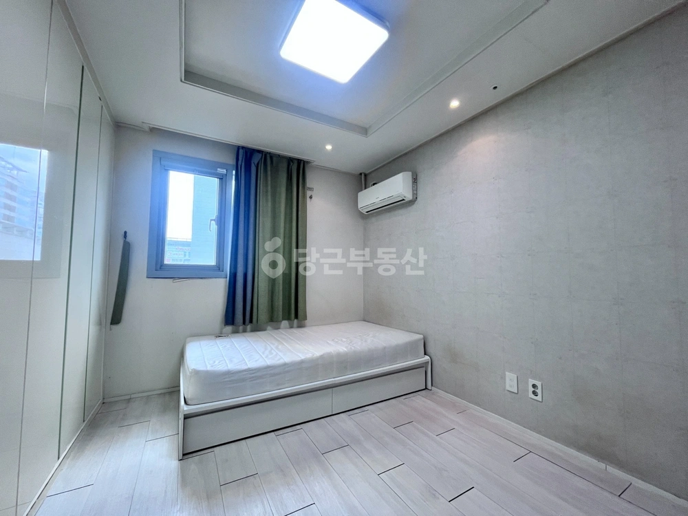 대전광역시 서구 둔산동 오피스텔 사진 1