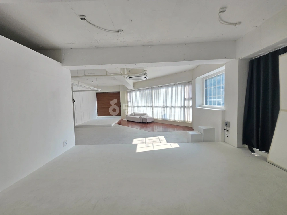 충청남도 천안시 서북구 쌍용동 상가 사진 1