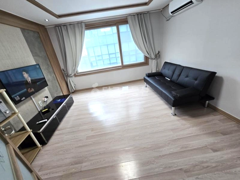 서울특별시 강남구 논현동 원룸 사진 1