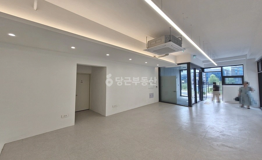 서울특별시 강남구 논현동 사무실 사진 1
