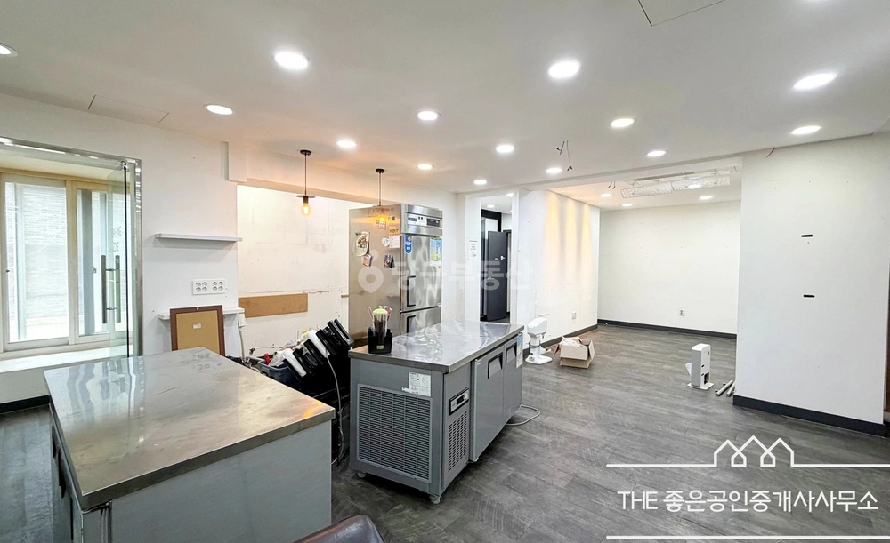 서울특별시 강남구 신사동 사무실 사진 1