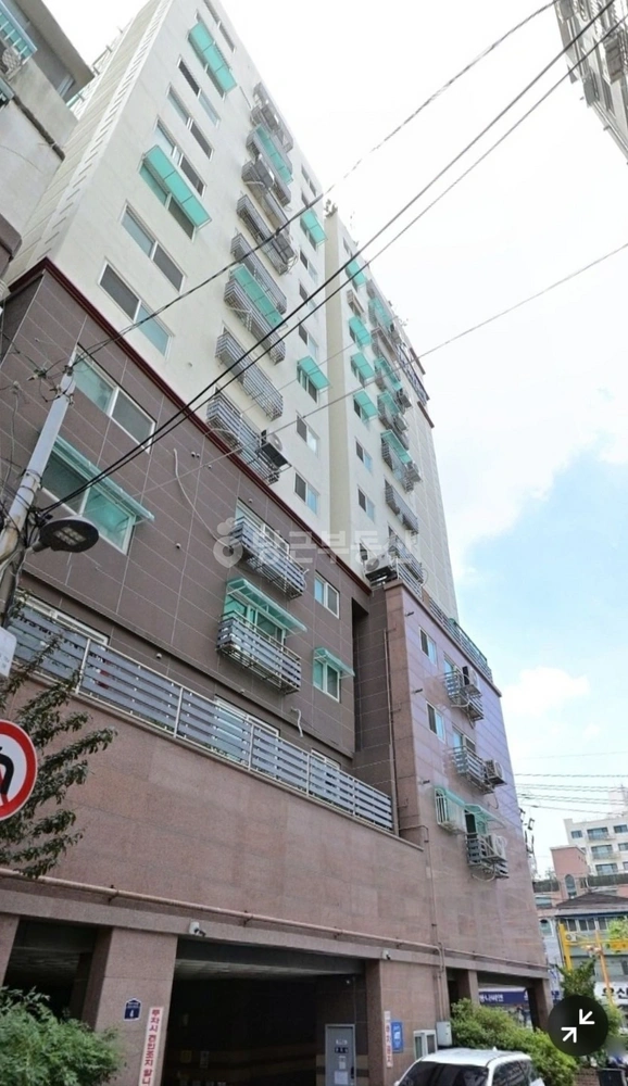 인천광역시 부평구 부평동 아파트 사진 1