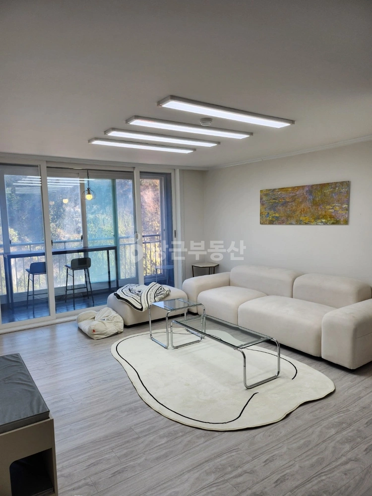 부산광역시 사하구 하단동 아파트 사진 1