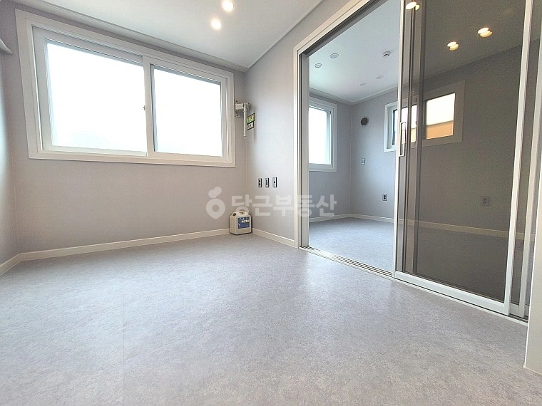 대전광역시 유성구 신성동 원룸 사진 1
