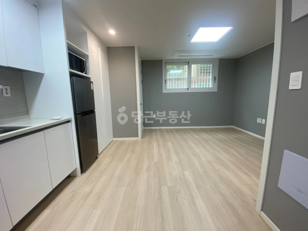 서울특별시 서대문구 연희동 원룸 사진 1