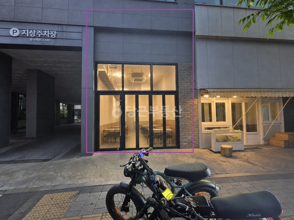 대전광역시 유성구 봉명동 상가 사진 1