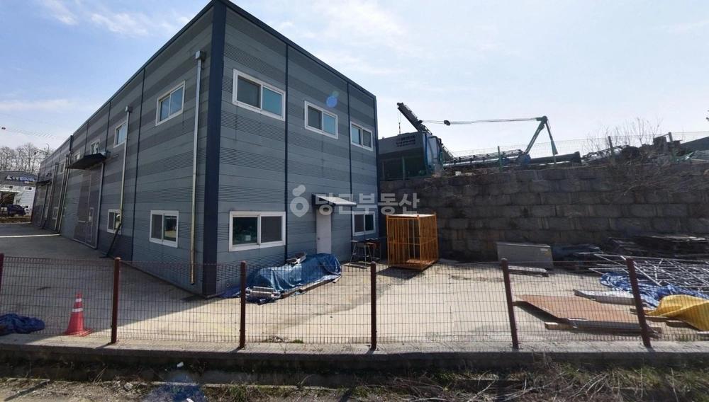 경기도 화성시 만세구 장안면 공장/창고 사진 1