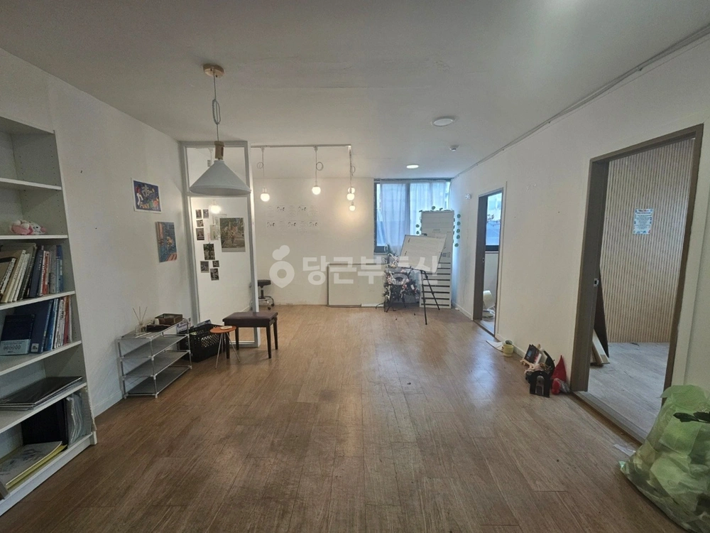 대전광역시 서구 둔산동 상가 사진 1