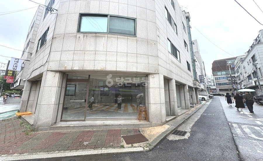 서울특별시 서초구 잠원동 상가 사진 1