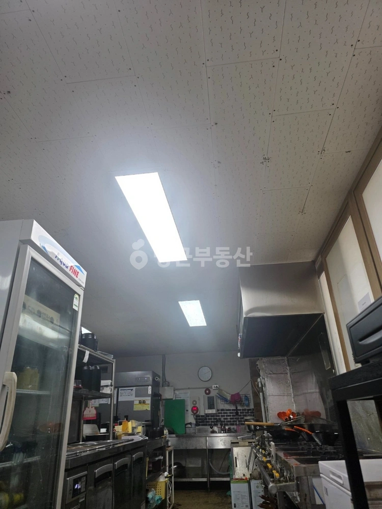 전북특별자치도 전주시 덕진구 송천동2가 상가 사진 1