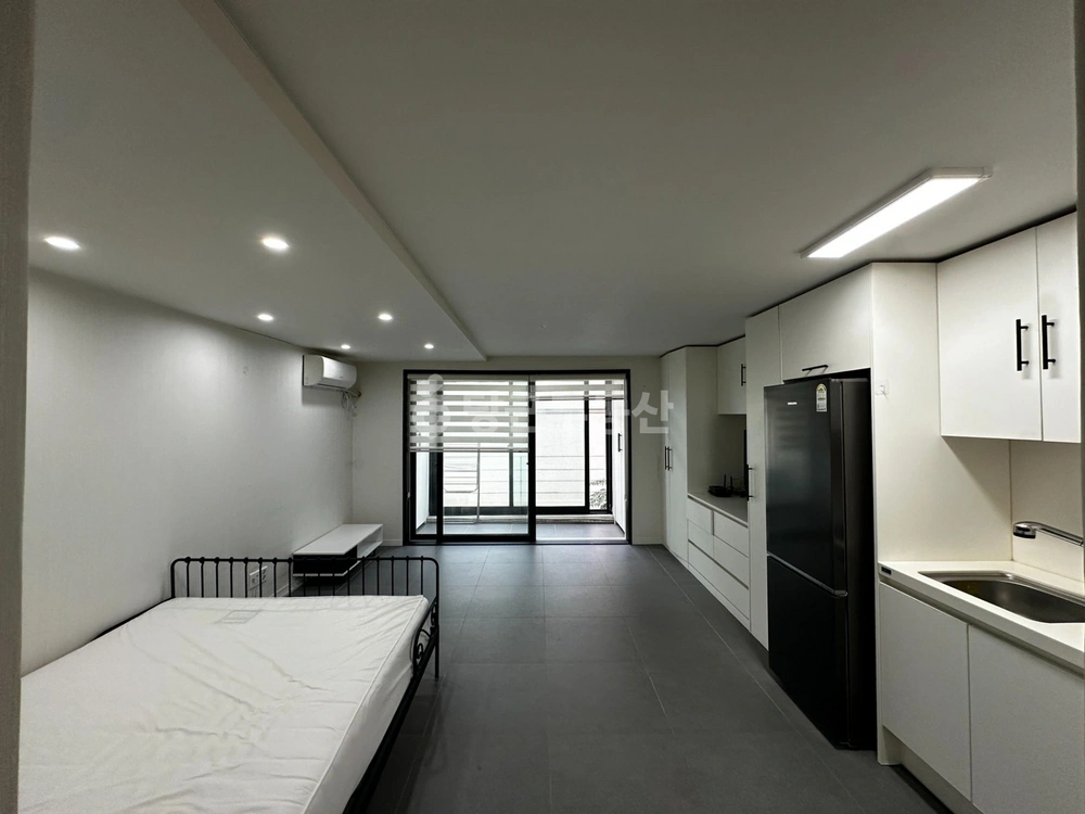 서울특별시 강남구 논현동 사무실 사진 1