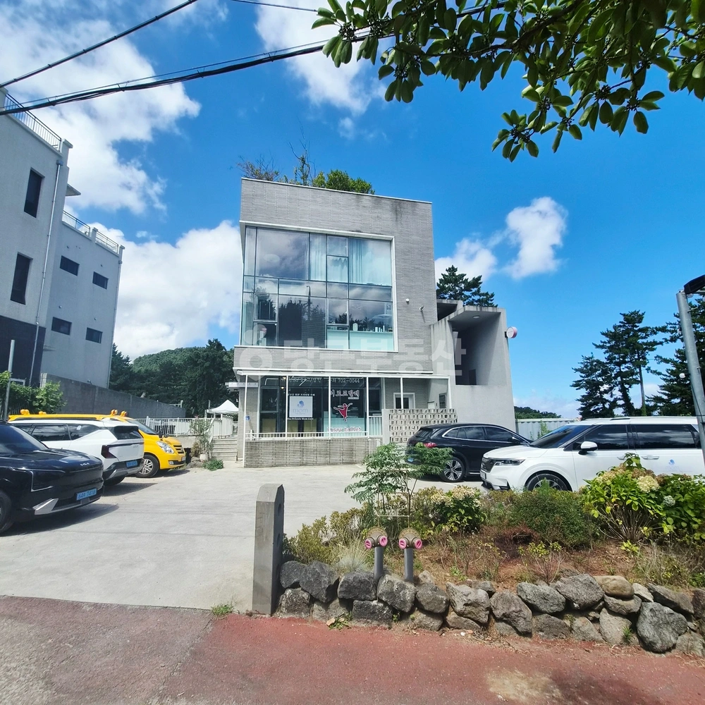 제주특별자치도 제주시 오라이동 건물 사진 1