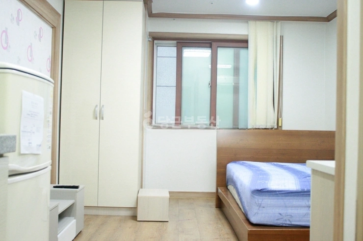 대전광역시 유성구 봉명동 원룸 사진 1