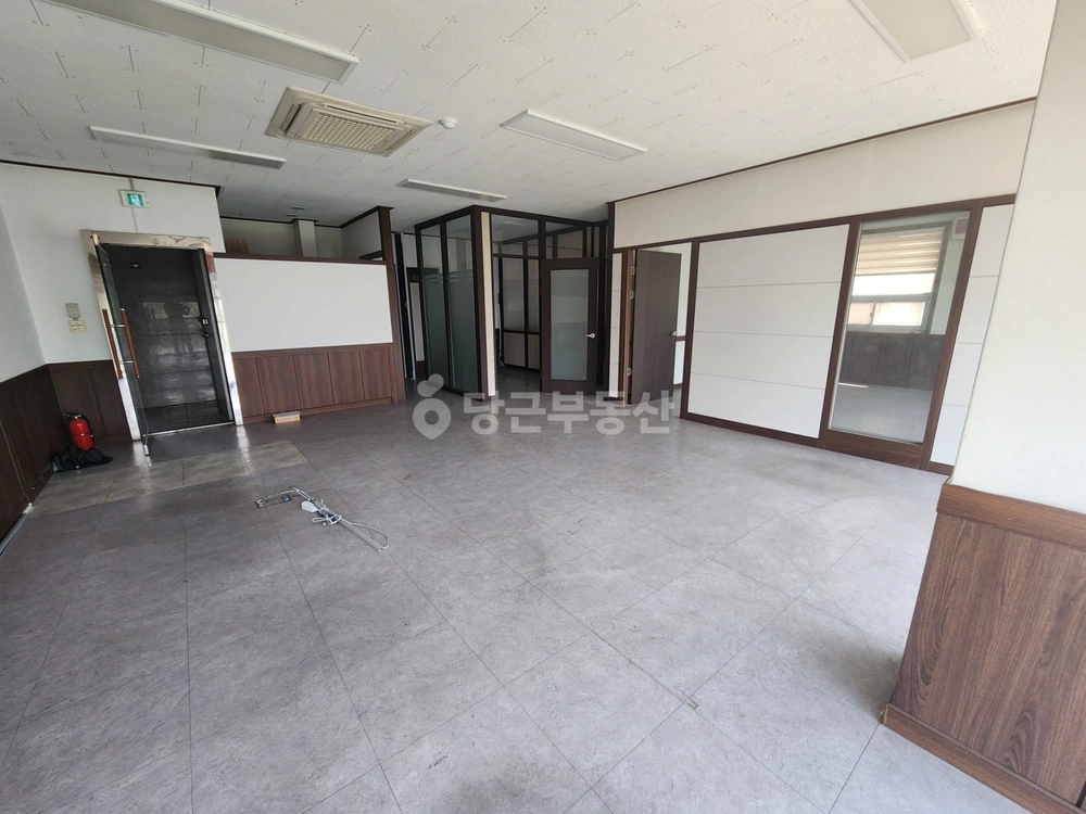경상남도 창원시 성산구 사파동 상가 사진 1