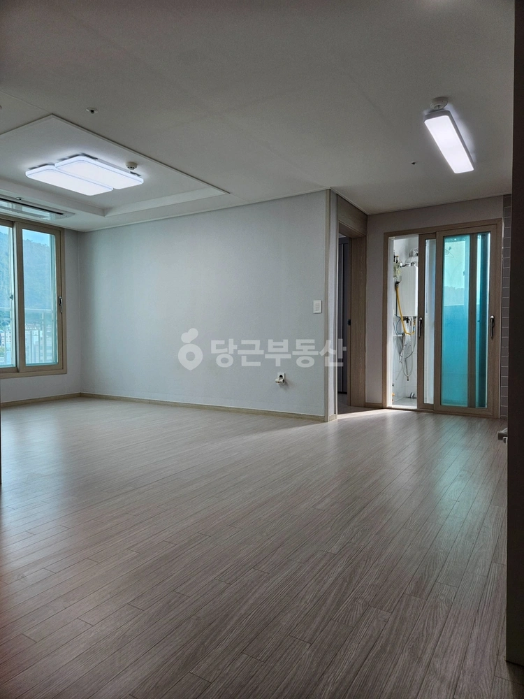 부산광역시 사하구 하단동 아파트 사진 1