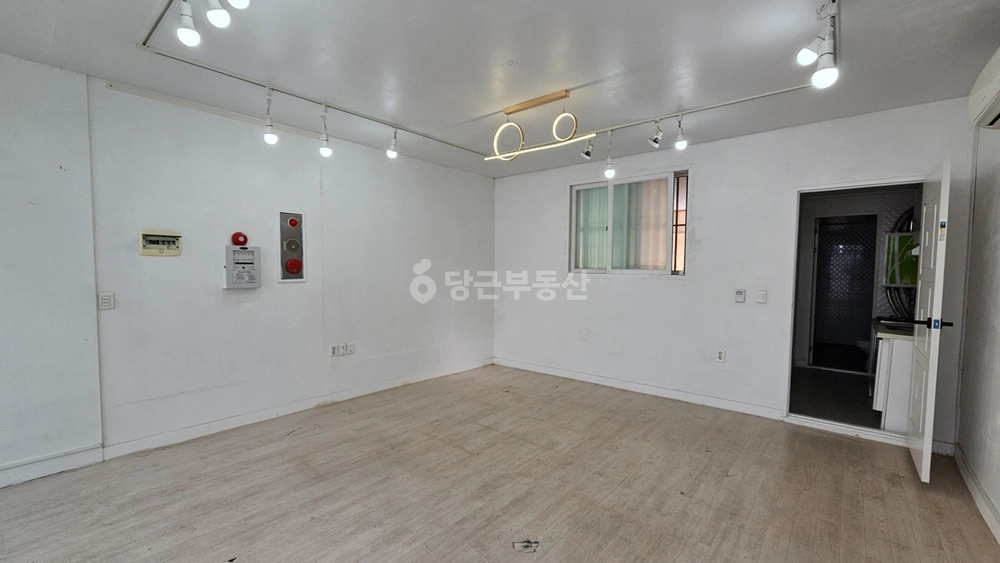 대구광역시 수성구 두산동 상가 사진 1