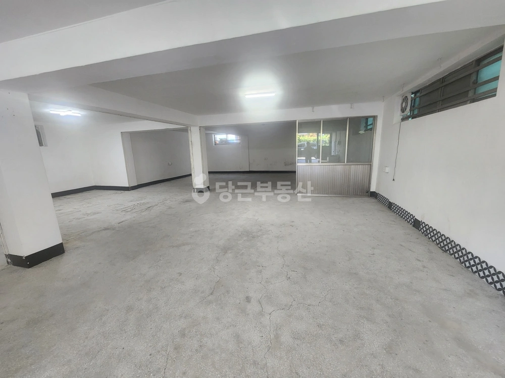 경상남도 창원시 성산구 용호동 상가 사진 1
