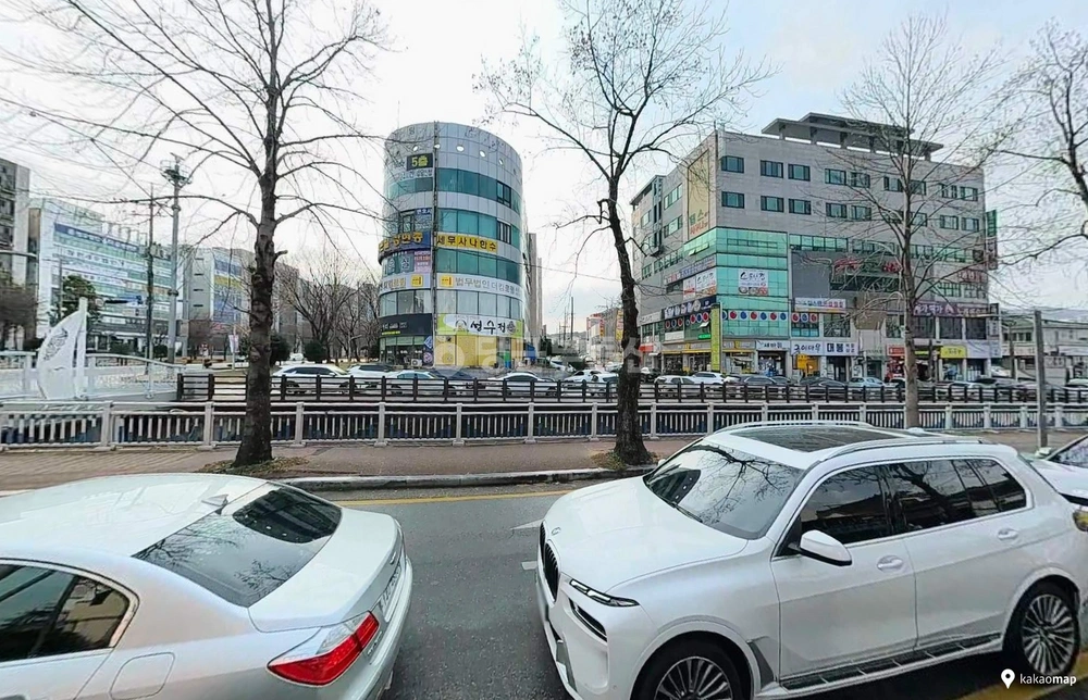 경상남도 창원시 성산구 사파동 상가 사진 1