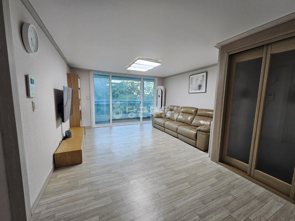 부산광역시 사상구 모라동 아파트 사진 1