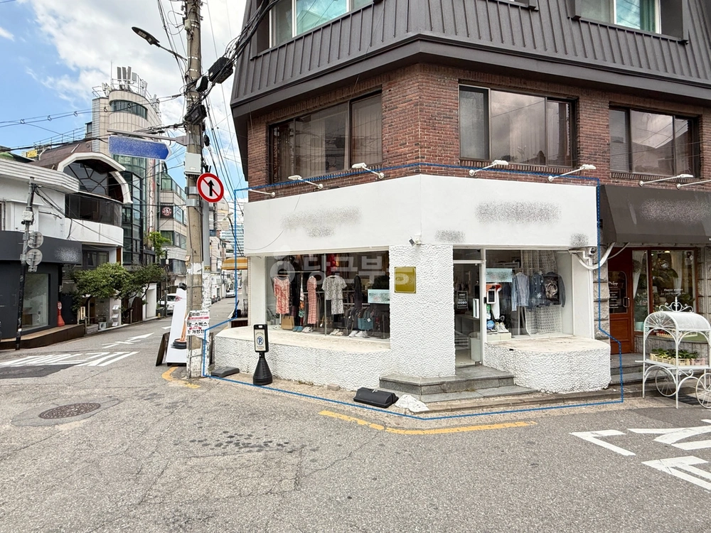 서울특별시 마포구 서교동 상가 사진 1
