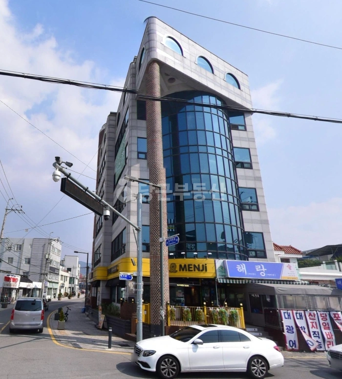 전남광주통합특별시 동구 동명동 상가 사진 1