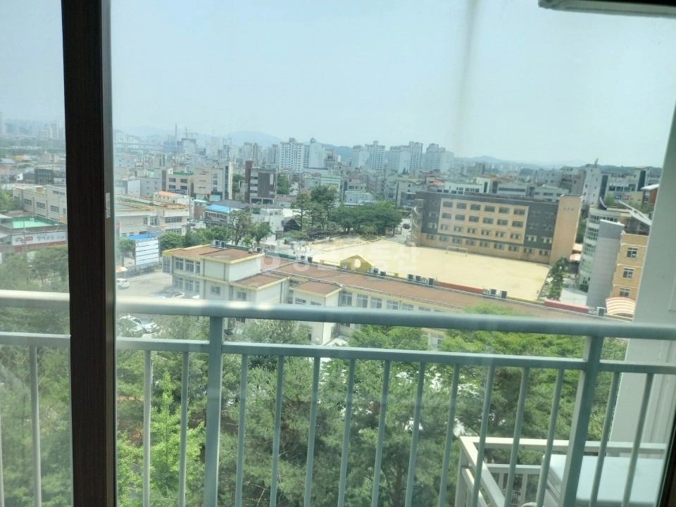 충청남도 아산시 배방읍 아파트 사진 1