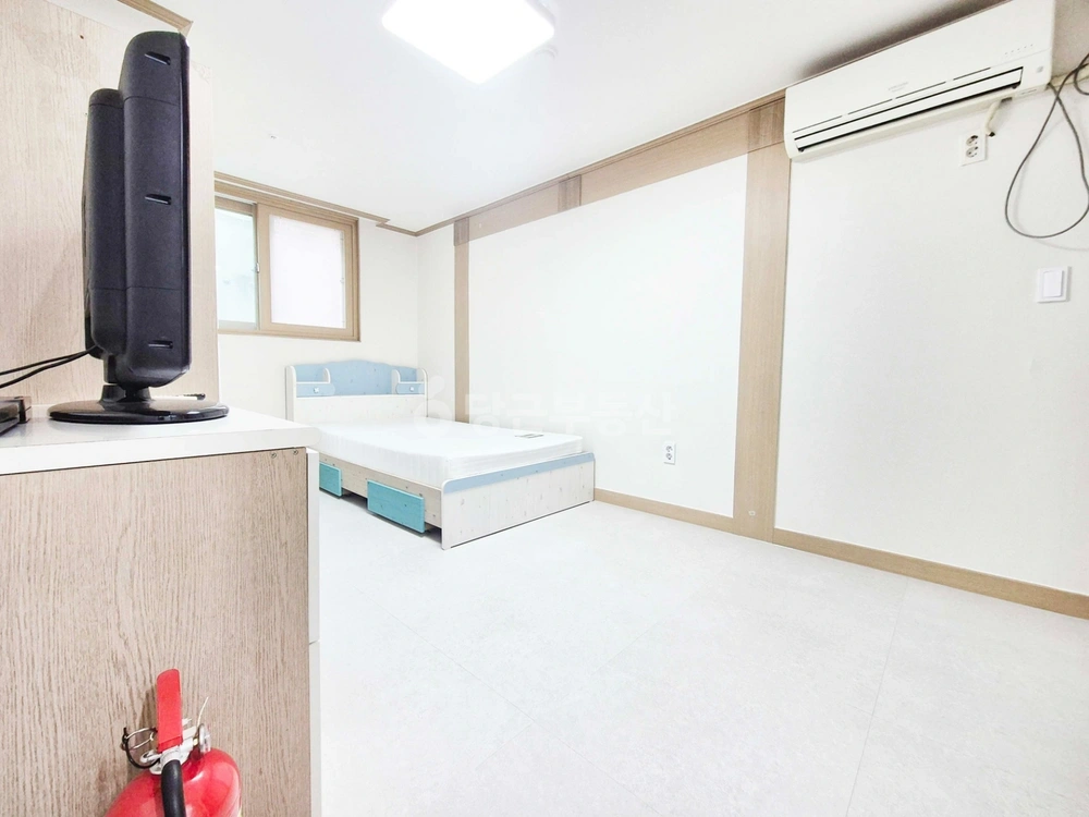 대전광역시 서구 탄방동 원룸 사진 1