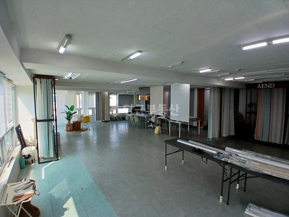 경기도 파주시 문발동 상가 사진 1