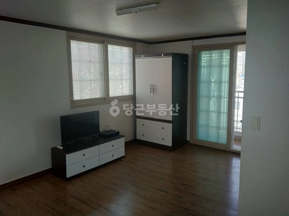 부산광역시 연제구 연산동 원룸 사진 1