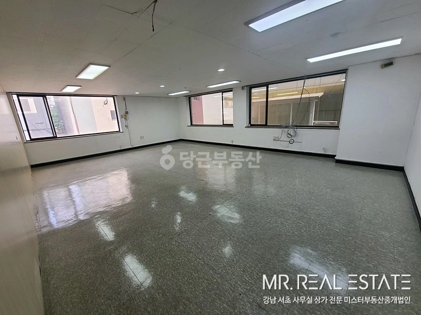 서울특별시 강남구 논현동 사무실 사진 1