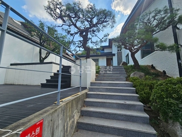 서울특별시 강남구 역삼동 사무실 사진 1