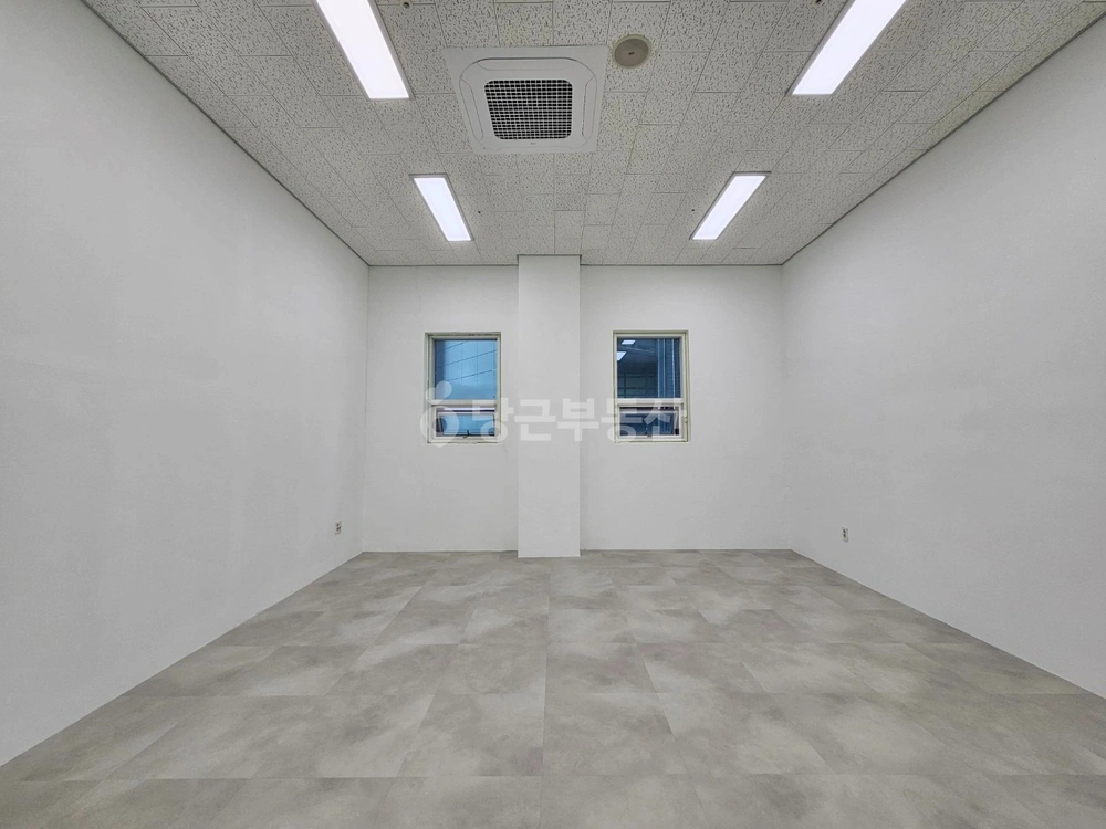 경기도 시흥시 조남동 사무실 사진 1