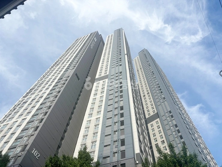 부산광역시 동래구 온천동 아파트 사진 1