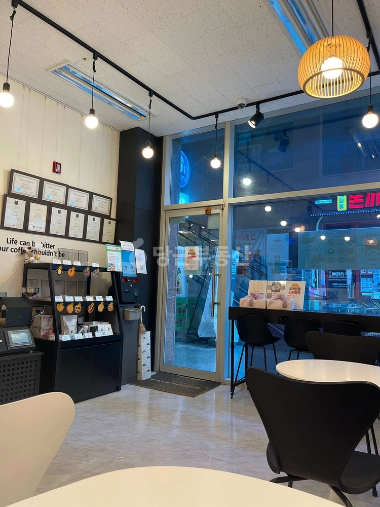 인천광역시 서해구 청라동 상가 사진 1