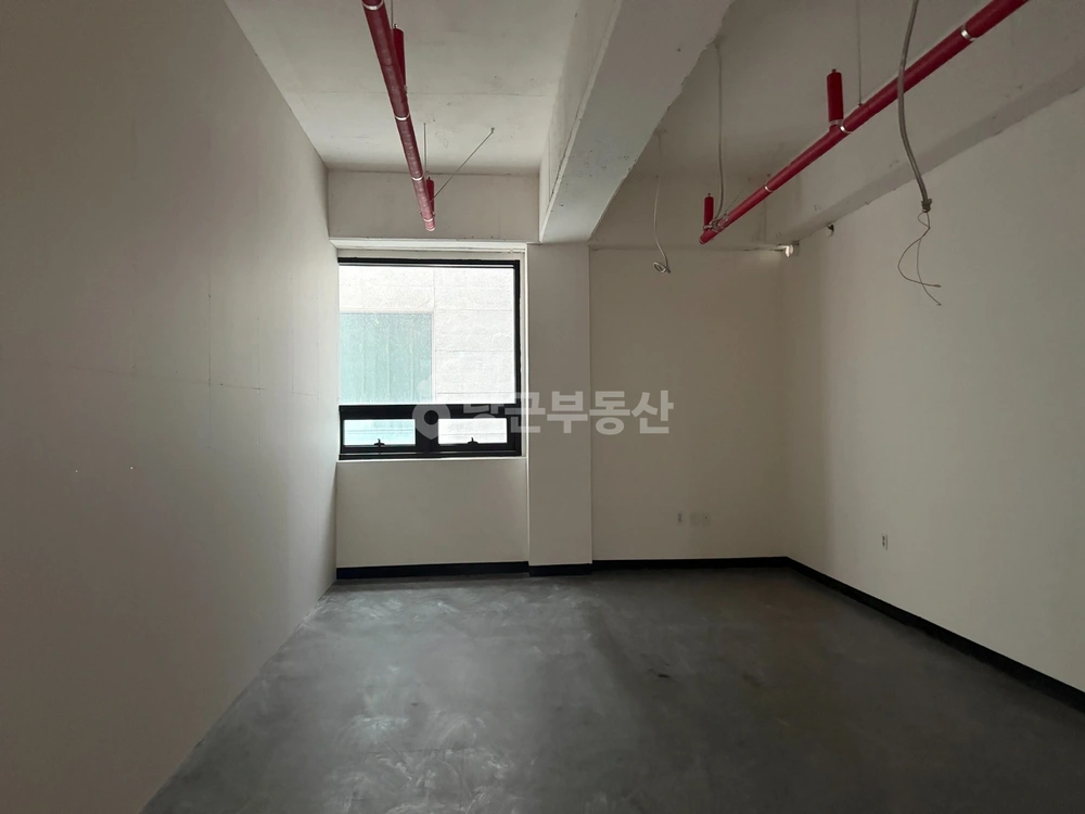 경기도 파주시 목동동 상가 사진 1