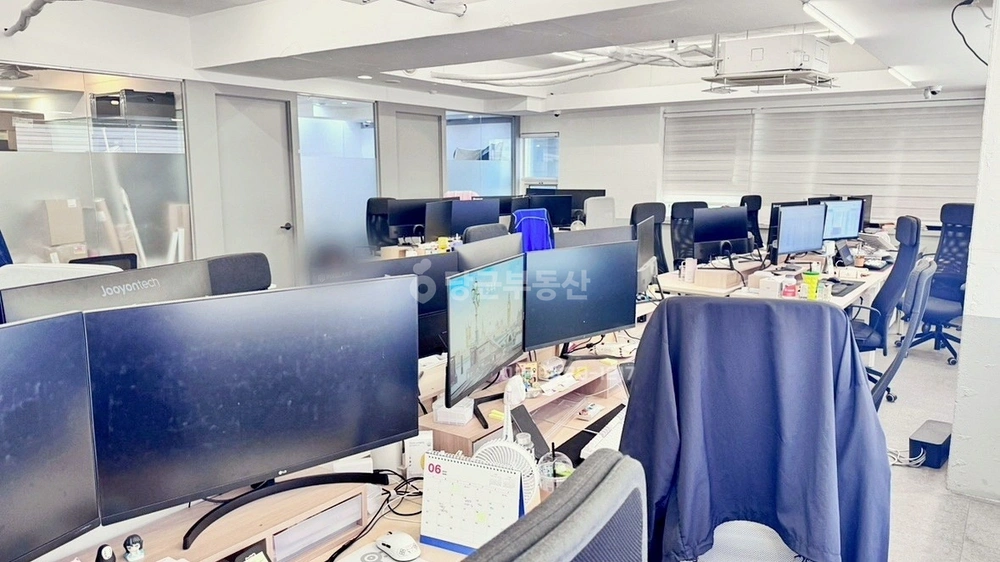 서울특별시 강남구 논현동 사무실 사진 1