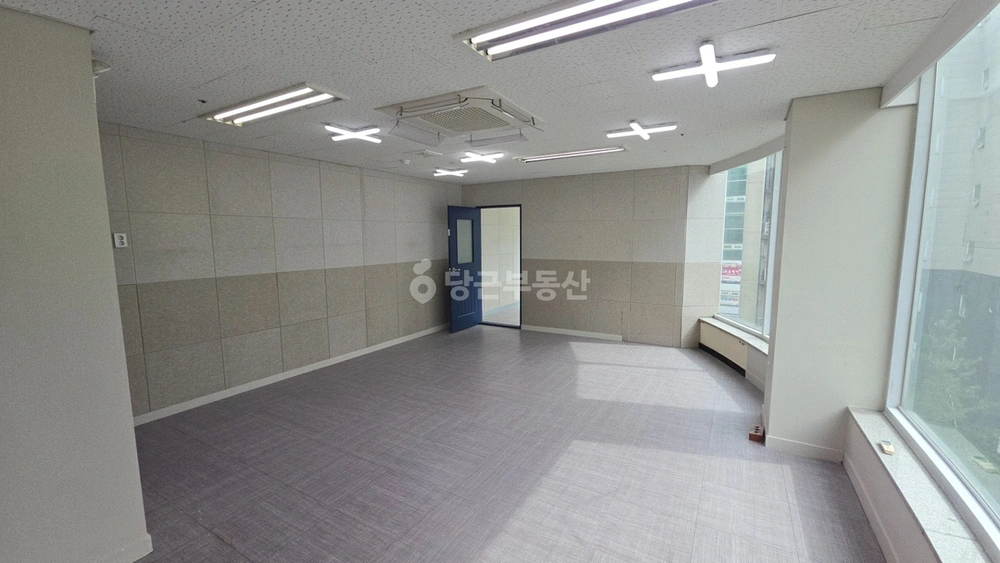 경기도 파주시 와동동 상가 사진 1
