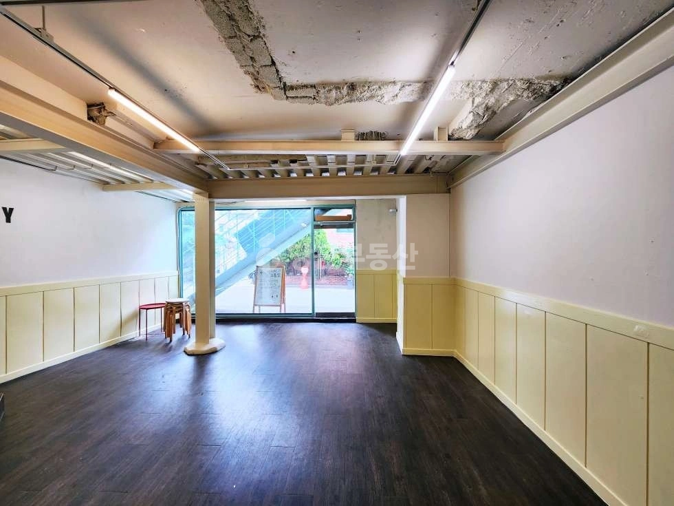서울특별시 마포구 서교동 상가 사진 1