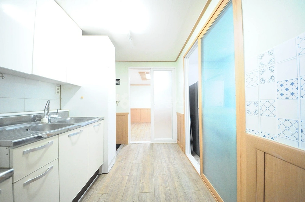 경상남도 김해시 내동 원룸 사진 1