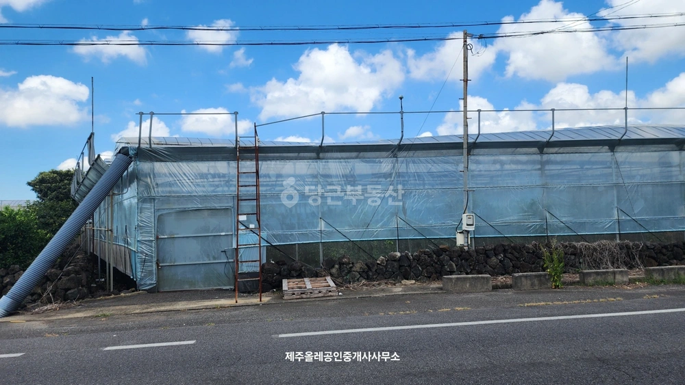 제주특별자치도 서귀포시 남원읍 토지 사진 1
