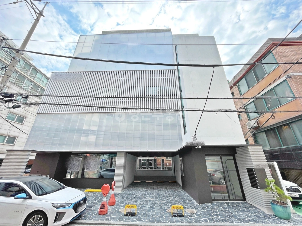 서울특별시 강남구 논현동 상가 사진 1
